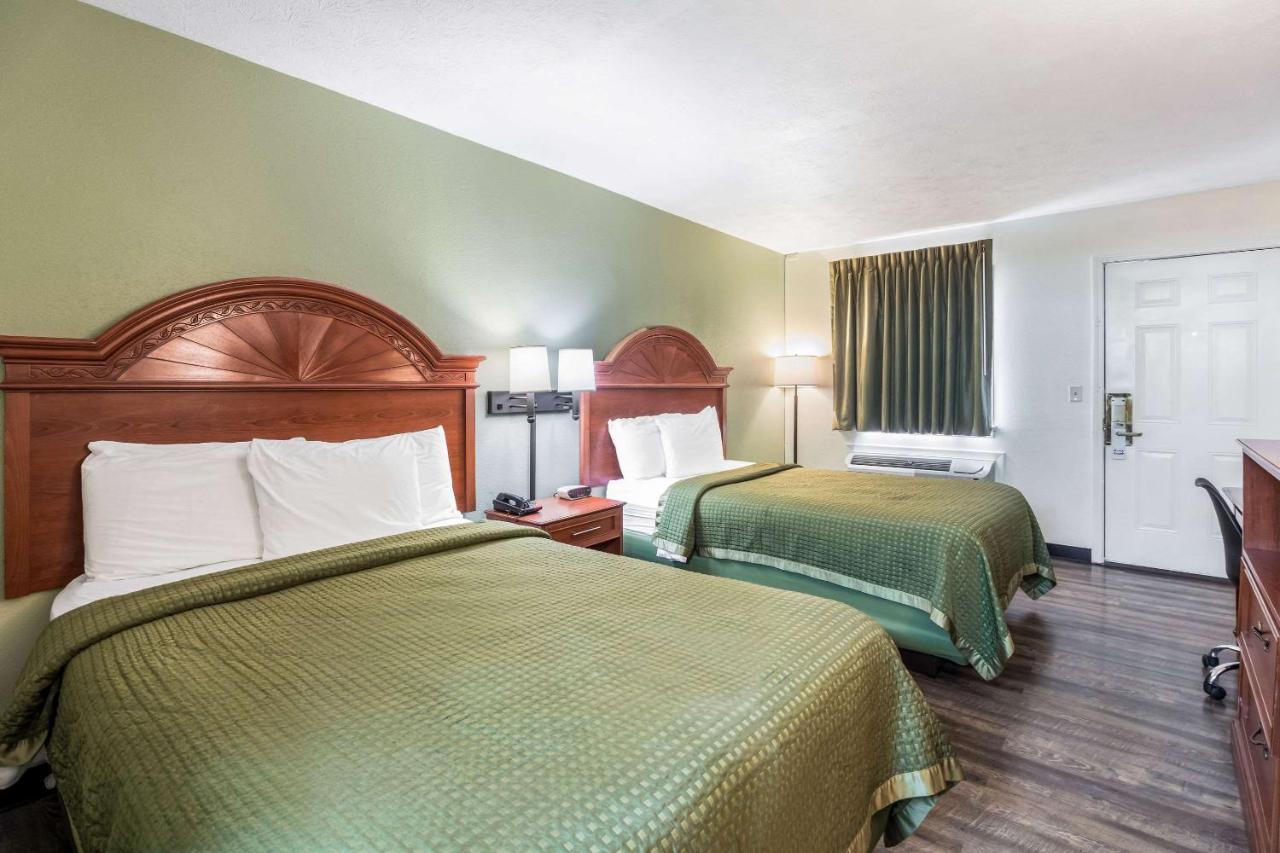 Rodeway Inn Cadiz Ngoại thất bức ảnh